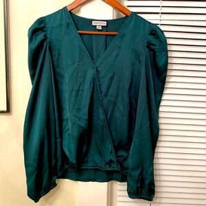 Sam and Jess - hunter green blouse - button closure - size medium